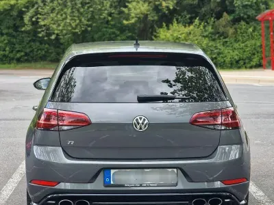 Gebraucht VW Golf VII R 310 PS (228 kW) 2017 Grau Limousine