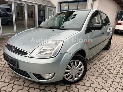 Gebraucht Ford Fiesta Ghia 80 PS (58 kW) 2004 Grün Kleinwagen