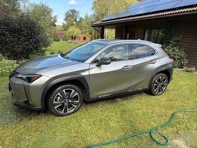 Lexus UX 250h