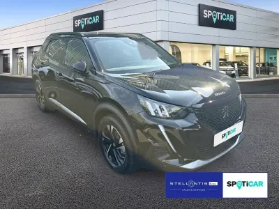 Gebraucht Peugeot e-2008 GT 100 kW (136 PS) 2024 Schwarz SUV