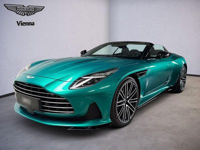 Nouă Aston Martin DB12 680 CP (500 kW) 2026 Verde Cabrio