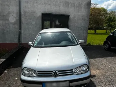 Używany VW Golf IV 75 KM (55 kW) 2003 Srebrny Hatchback
