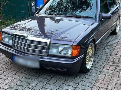 Usata Mercedes 190 108 CV (79 kW) 1992 Andere farben Berlina