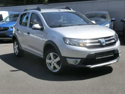 Gebraucht Dacia Sandero Prestige 90 PS (66 kW) 2014 Silber  metallic Limousine