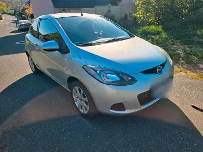 Usata Mazda 2 75 CV (55 kW) 2009 Argento Utilitaria