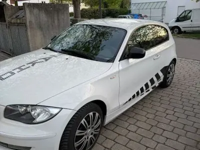 Gebraucht BMW 116 Lifestyle 122 PS (89 kW) 2009 Weiß Kleinwagen