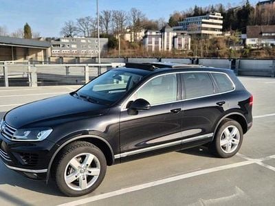 Gebraucht VW Touareg 262 PS (192 kW) 2015 Schwarz SUV