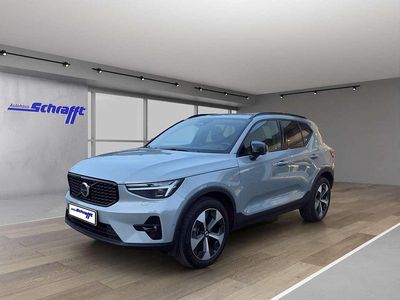 Grau Gebraucht 2025 Volvo XC40 Plus SUV | 40.599 € (Etwas zu teuer)