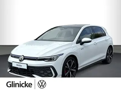 Gebraucht VW Golf VIII GTE 272 PS (200 kW) 2024 Pure white Limousine