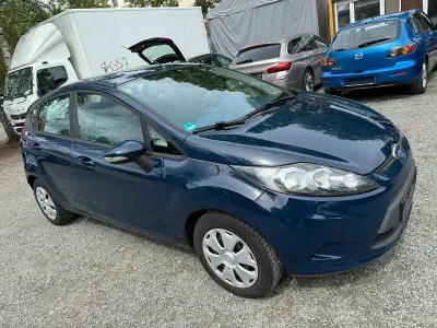 Gebraucht Ford Fiesta 90 PS (66 kW) 2009 Blau Limousine