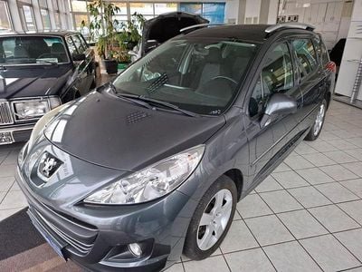 Grau Gebraucht 2011 Peugeot 207 Premium Kombi | 4.800 € (Etwas zu teuer)
