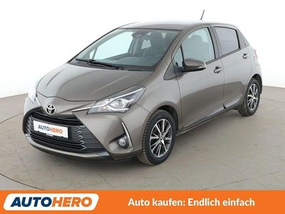 Gebraucht Toyota Yaris Club 111 PS (81 kW) 2019 Grau Kleinwagen