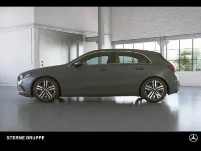 Gebraucht Mercedes A180 136 PS (100 kW) 2021