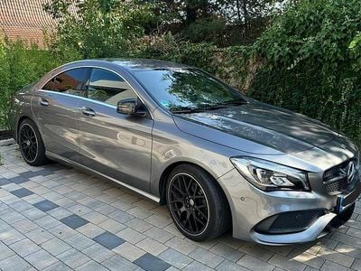 Usata Mercedes CLA180 122 CV (89 kW) 2016 Grigio Berlina