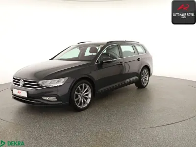 Usata VW Passat R-line 150 CV (110 kW) 2020 Grigio Station wagon