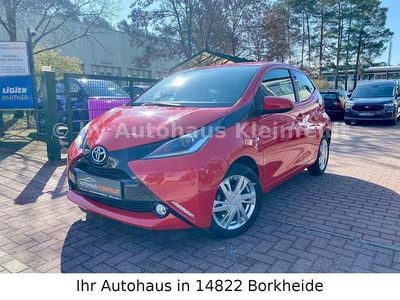 Usata Toyota Aygo X-play 69 CV (50 kW) 2018 Rosso Utilitaria