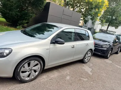 Gebraucht VW Golf VII Match 122 PS (89 kW) 2012 Silber Limousine