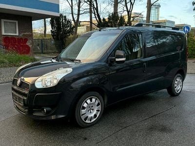 Gebraucht Fiat Doblò 135 PS (99 kW) 2012 Schwarz Van / Kleinbus