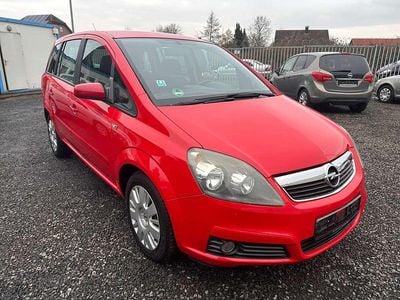 Gebraucht Opel Zafira Catch Me 94 PS (69 kW) 2007 Magma rot (b) Van / Kleinbus