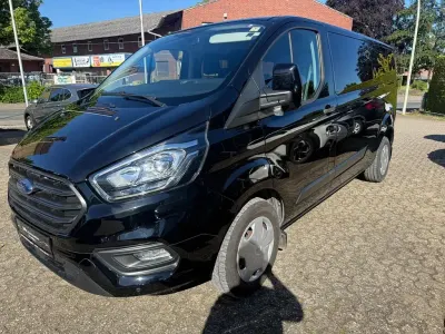 Gebraucht Ford Transit Trend 131 PS (96 kW) 2019 Schwarz Kombi