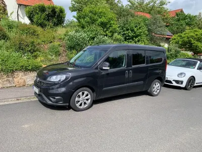 Gebraucht Fiat Doblò Lounge 120 PS (88 kW) 2018 Schwarz Van / Kleinbus