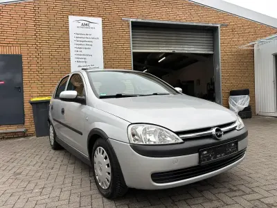 Gebraucht Opel Corsa 75 PS (55 kW) 2002 Silber Kleinwagen