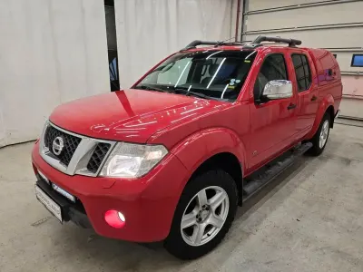 Gebraucht Nissan Navara 231 PS (169 kW) 2013 Rot Pickup
