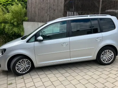 Gebraucht VW Touran Cup 140 PS (102 kW) 2015 Silber Van / Kleinbus
