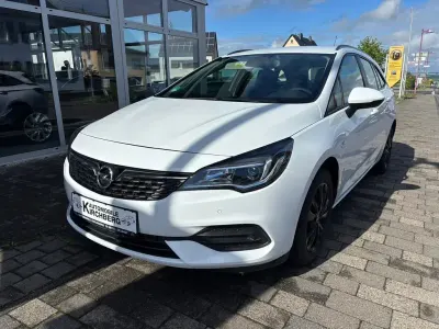 Gebraucht Opel Astra Edition 110 PS (80 kW) 2019 Weiß Kombi