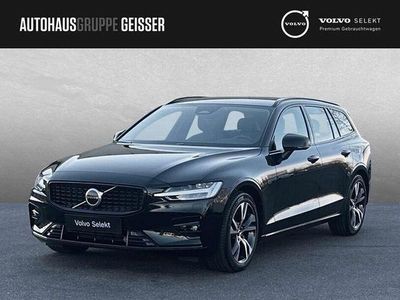 Onyx schwarz Gebraucht 2025 Volvo V60 Plus Kombi | 36.250 € (Superpreis)