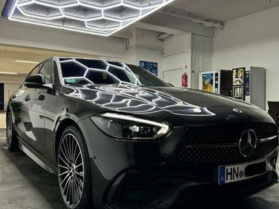 Grau Gebraucht 2025 Mercedes C220 AMG line Limousine | 48.900 € (Teuer)