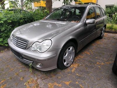 Mercedes C180