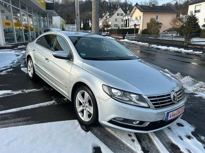 Gebraucht VW Passat 140 PS (102 kW) 2013 Silber Limousine