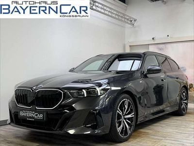 Gebraucht BMW 540 M Sport 303 PS (222 kW) 2025 Sophistograu brillant metallic Kombi