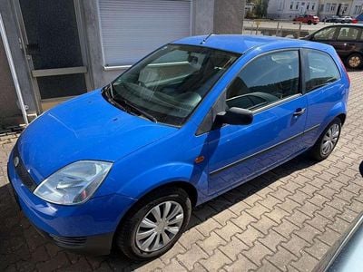 Usata Ford Fiesta 60 CV (44 kW) 2003 Blu Utilitaria