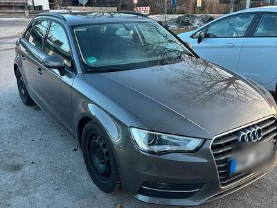 Gebraucht Audi A3 Comfort 105 PS (77 kW) 2014 Braun Limousine