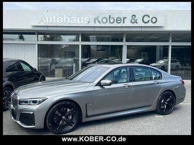 Gebraucht BMW 750 Shadowline 400 PS (294 kW) 2019 Silber/grau (metallic) Limousine