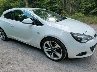 Opel Astra GTC