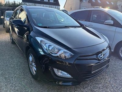 Second-hand Hyundai i30 Trend 135 CP (99 kW) 2013 Negru Break