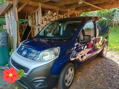 Gebraucht Fiat Fiorino 80 PS (58 kW) 2021 Blau Van / Kleinbus