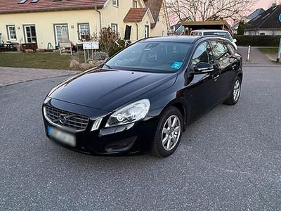 Gebraucht Volvo V60 167 PS (122 kW) 2012 Schwarz Kombi