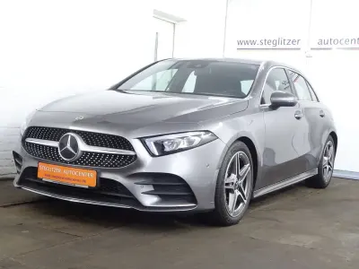 Gebraucht Mercedes A180 AMG line 136 PS (100 kW) 2022 Grau Limousine