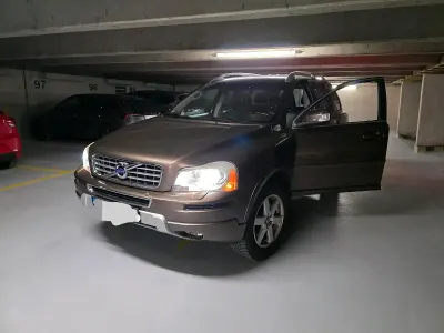 Second-hand Volvo XC90 200 CP (147 kW) 2012 Maro SUV