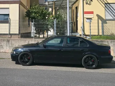 Gebraucht BMW 523 170 PS (125 kW) 2000 Schwarz Limousine