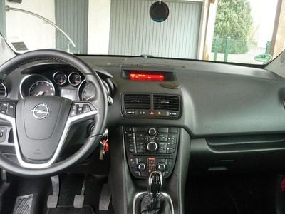 Gebraucht Opel Meriva Color Edition 101 PS (74 kW) 2013 Silber Van / Kleinbus