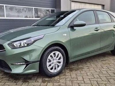 Verschiedene farben Neu 2025 Kia Ceed Kleinwagen | 22.890 € (Guter Preis)