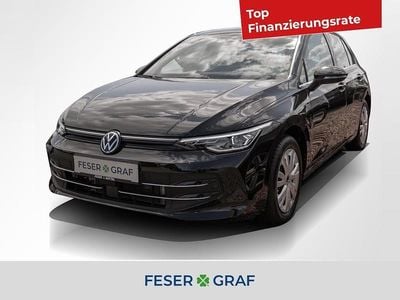 Grenadillschwarz metallic Gebraucht 2024 VW Golf Style Limousine | 27.430 € (Guter Preis)