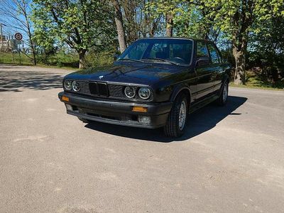 Usata BMW 325 Basis 170 CV (125 kW) 1989 Nero Berlina
