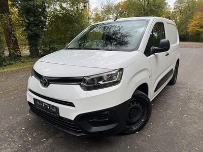 Gebraucht Toyota Proace City City 75 PS (55 kW) 2021 Weiß Van / Kleinbus