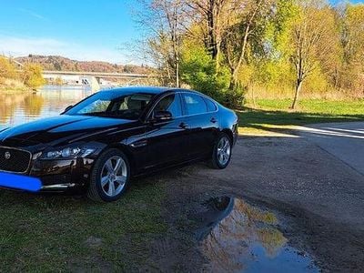 Second-hand Jaguar XF Prestige 300 CP (220 kW) 2020 Roșu Berlinǎ